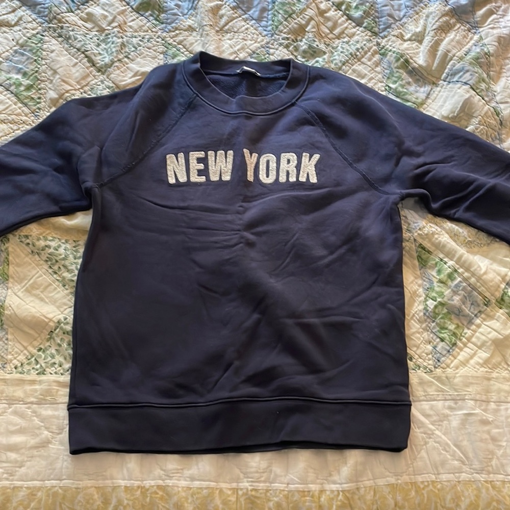 Sweatshirt